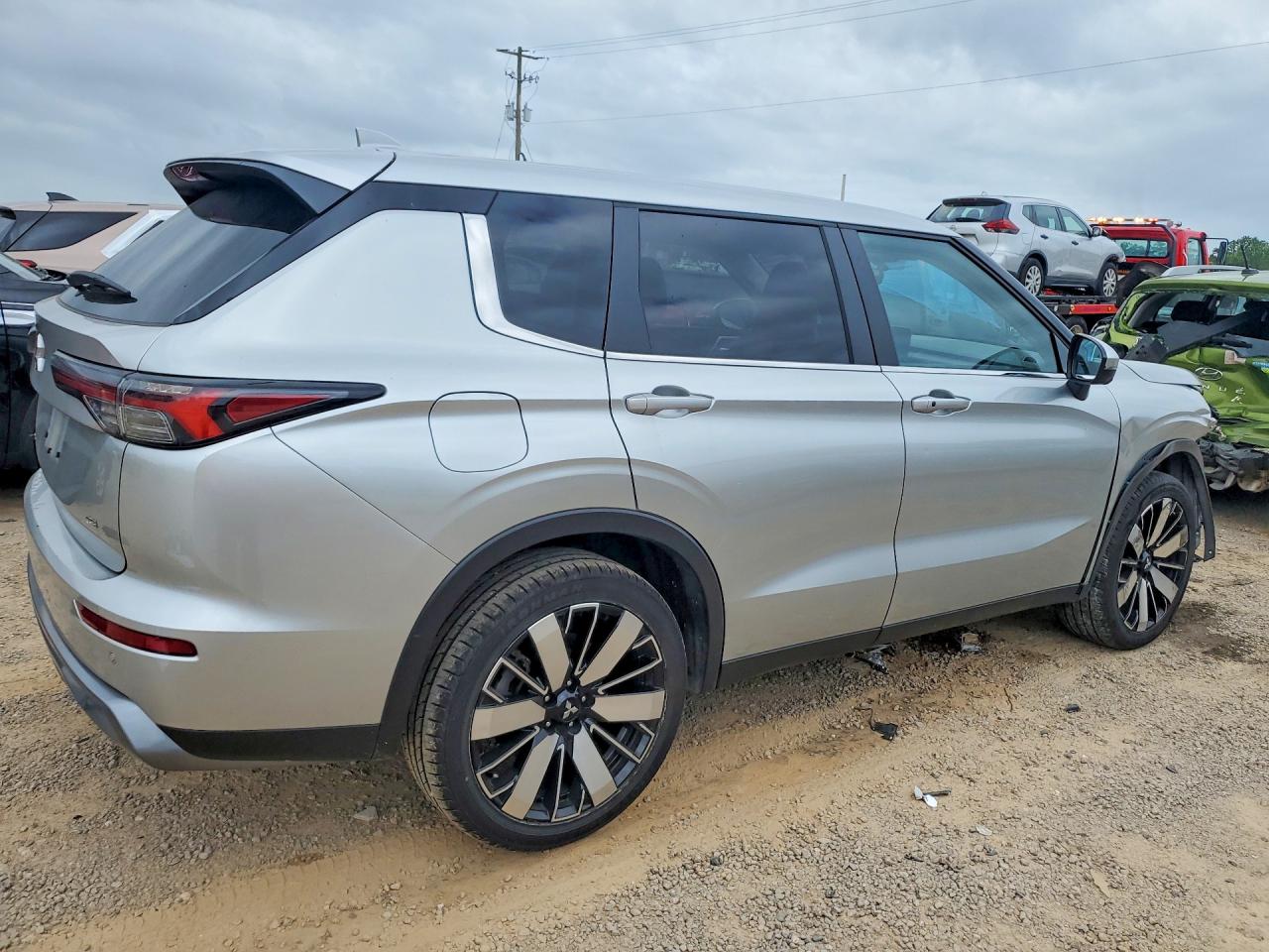 Mitsubishi Outlander Se