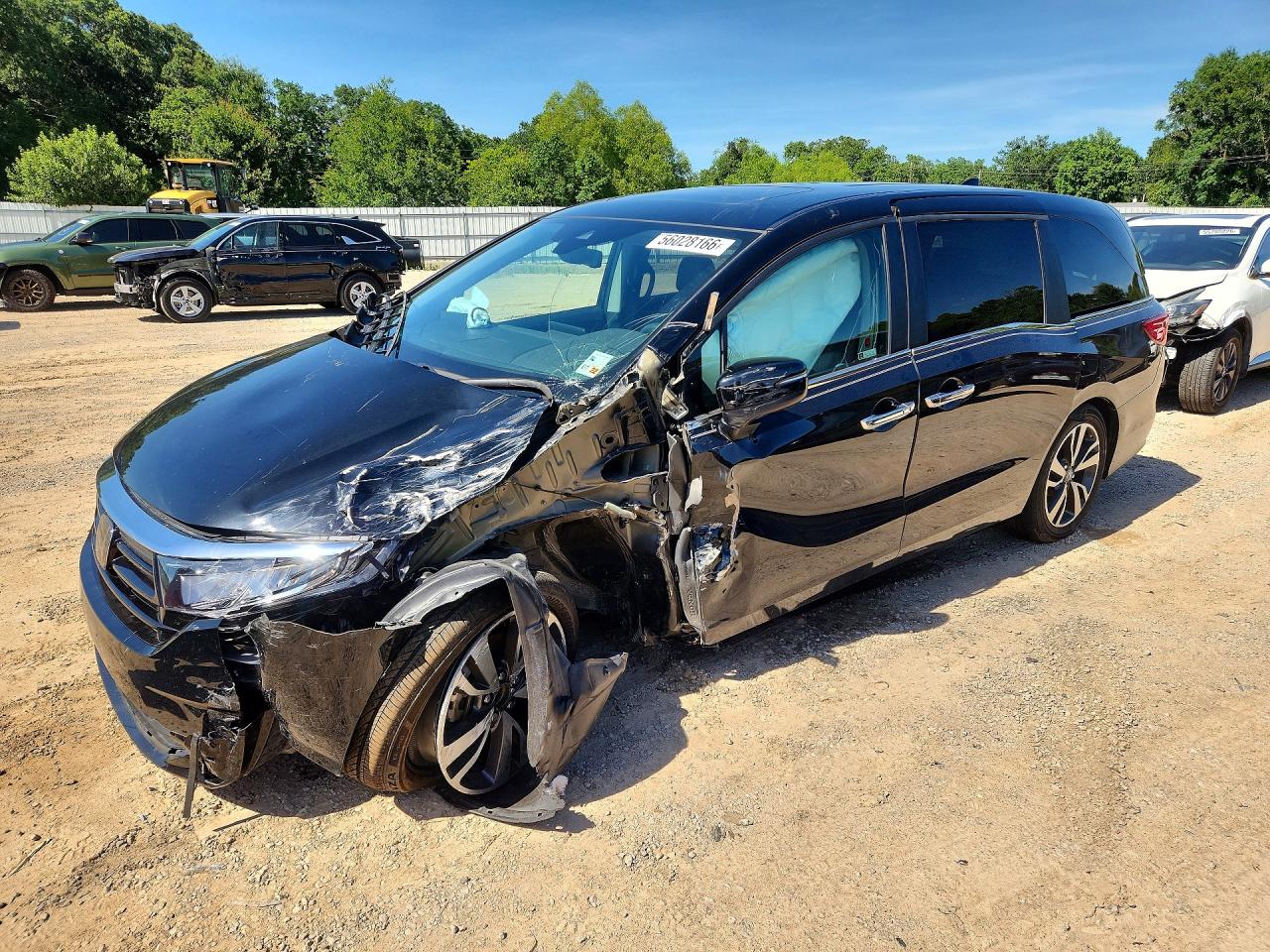 Salvage Honda Odyssey Image