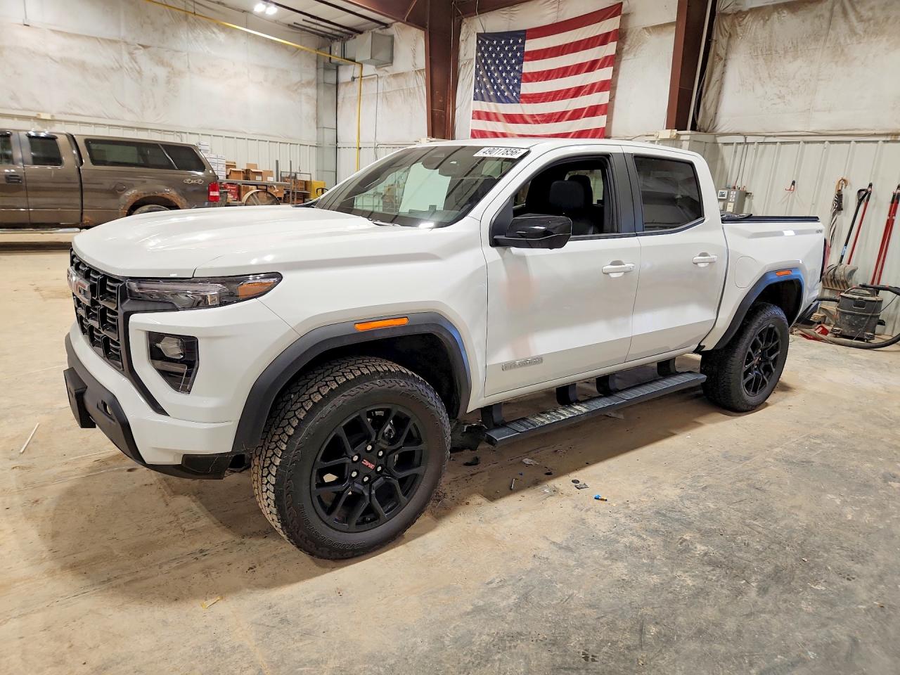 Salvage GMC Canyon Image