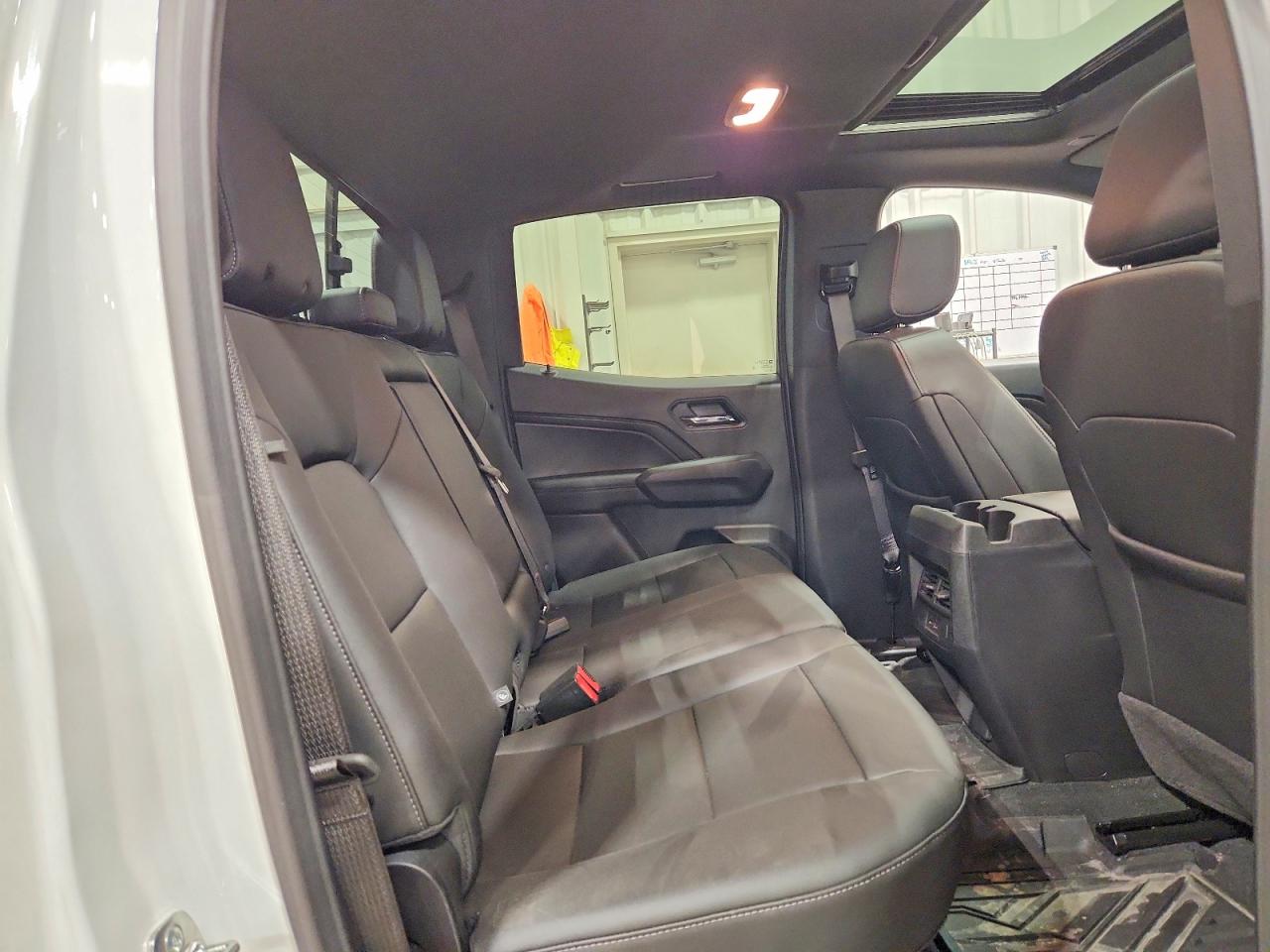 GMC Canyon Elevation