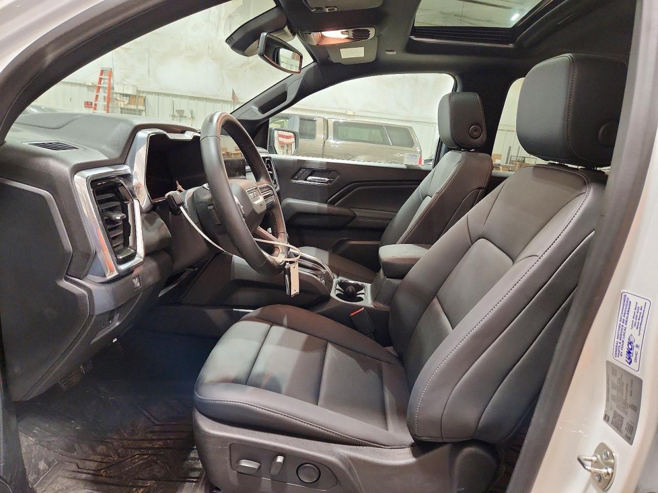 GMC Canyon Elevation
