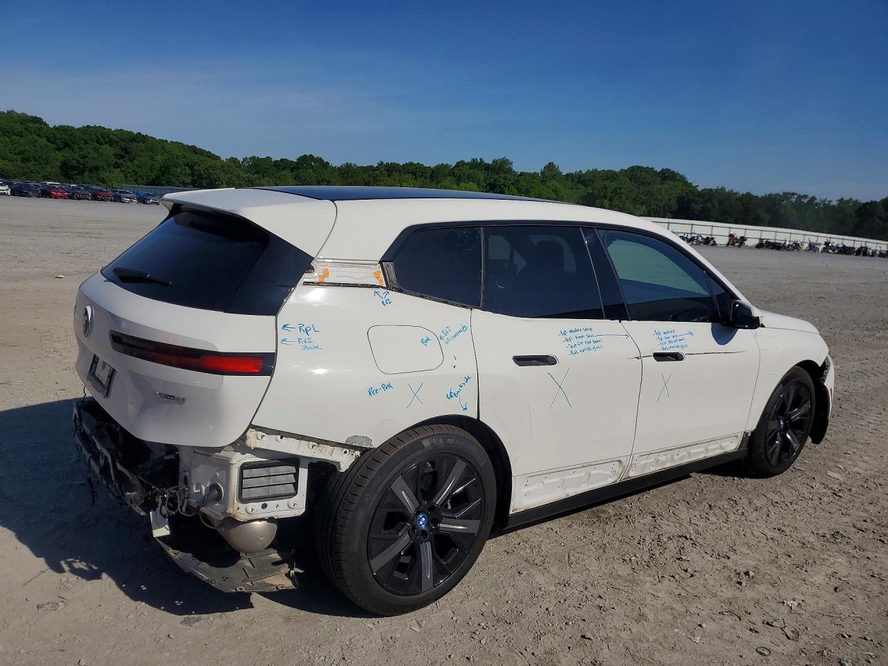 BMW iX Xdrive50
