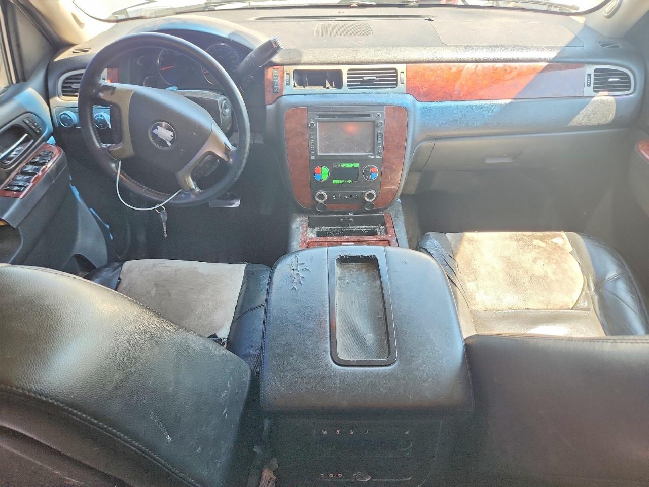Chevrolet Suburban K1500 Ltz