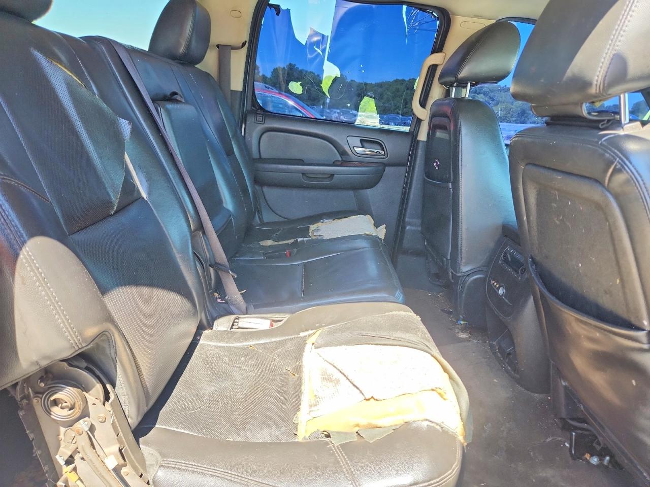 Chevrolet Suburban K1500 Ltz