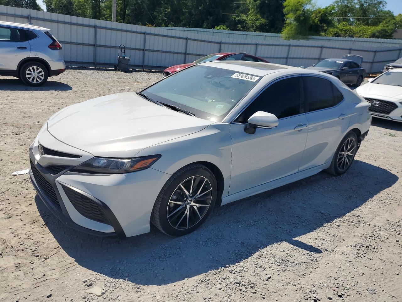 Salvage Toyota Camry Image