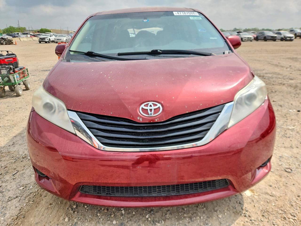 Toyota Sienna Le 8-passenger