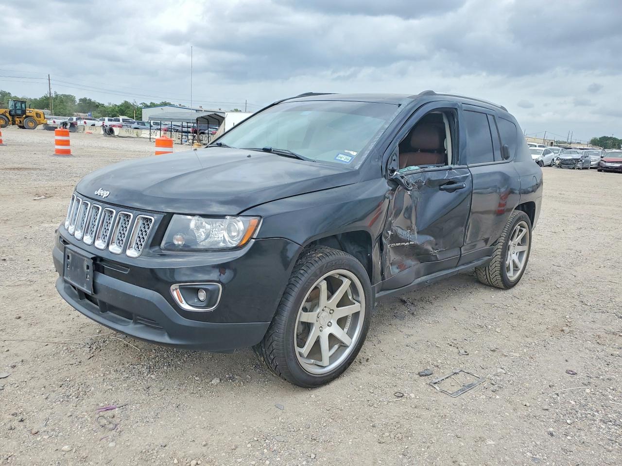 Salvage Jeep Compass Image
