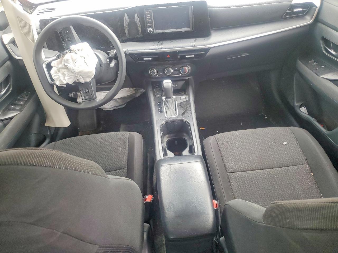 Nissan Kicks S