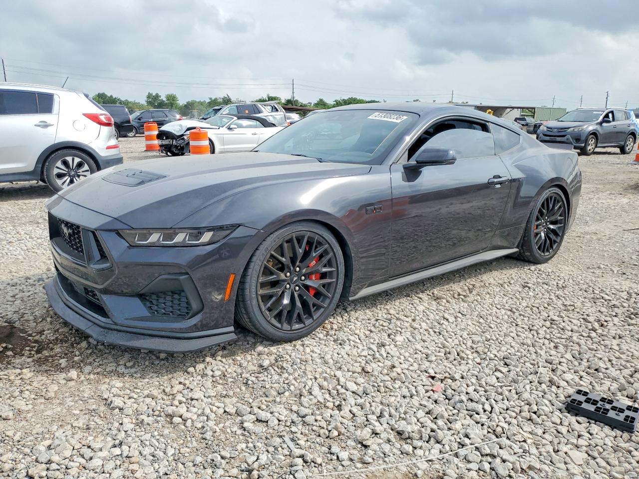 Salvage Ford Mustang Image