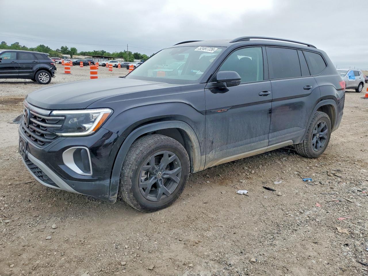Salvage Volkswagen Atlas Image