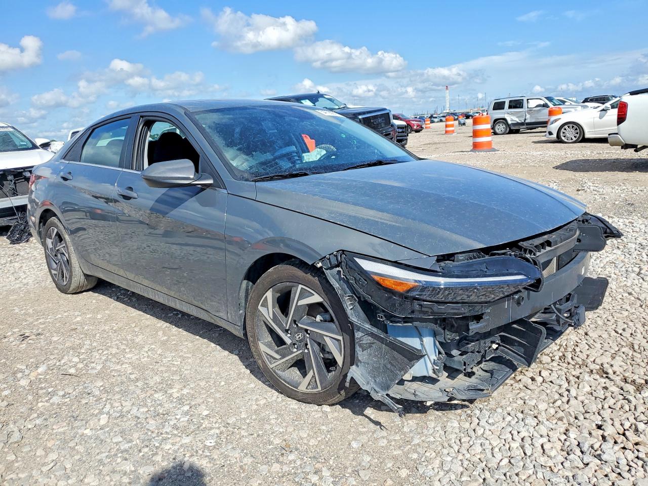 Hyundai ELANTRA Sel