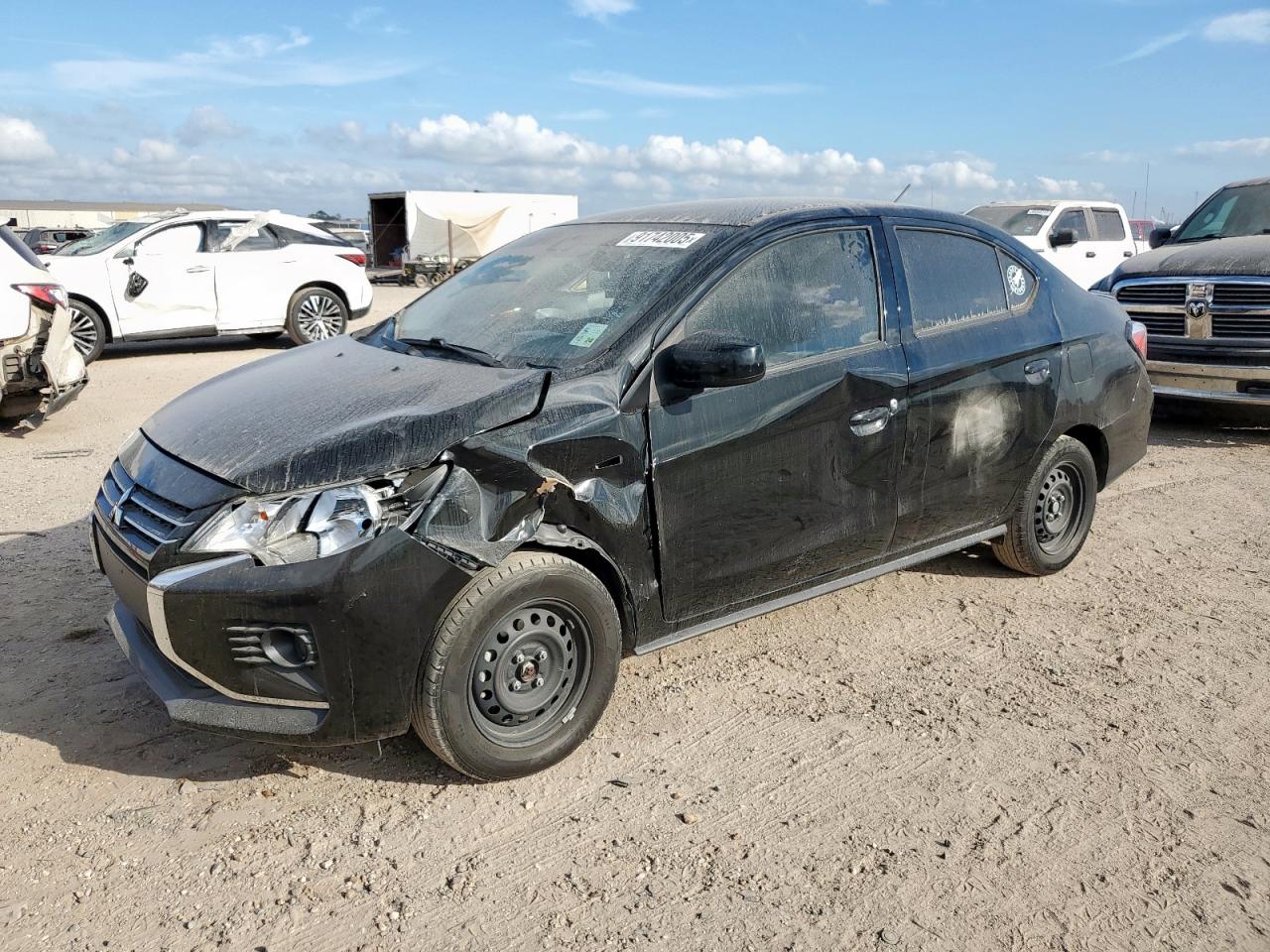 Salvage Mitsubishi Mirage Image