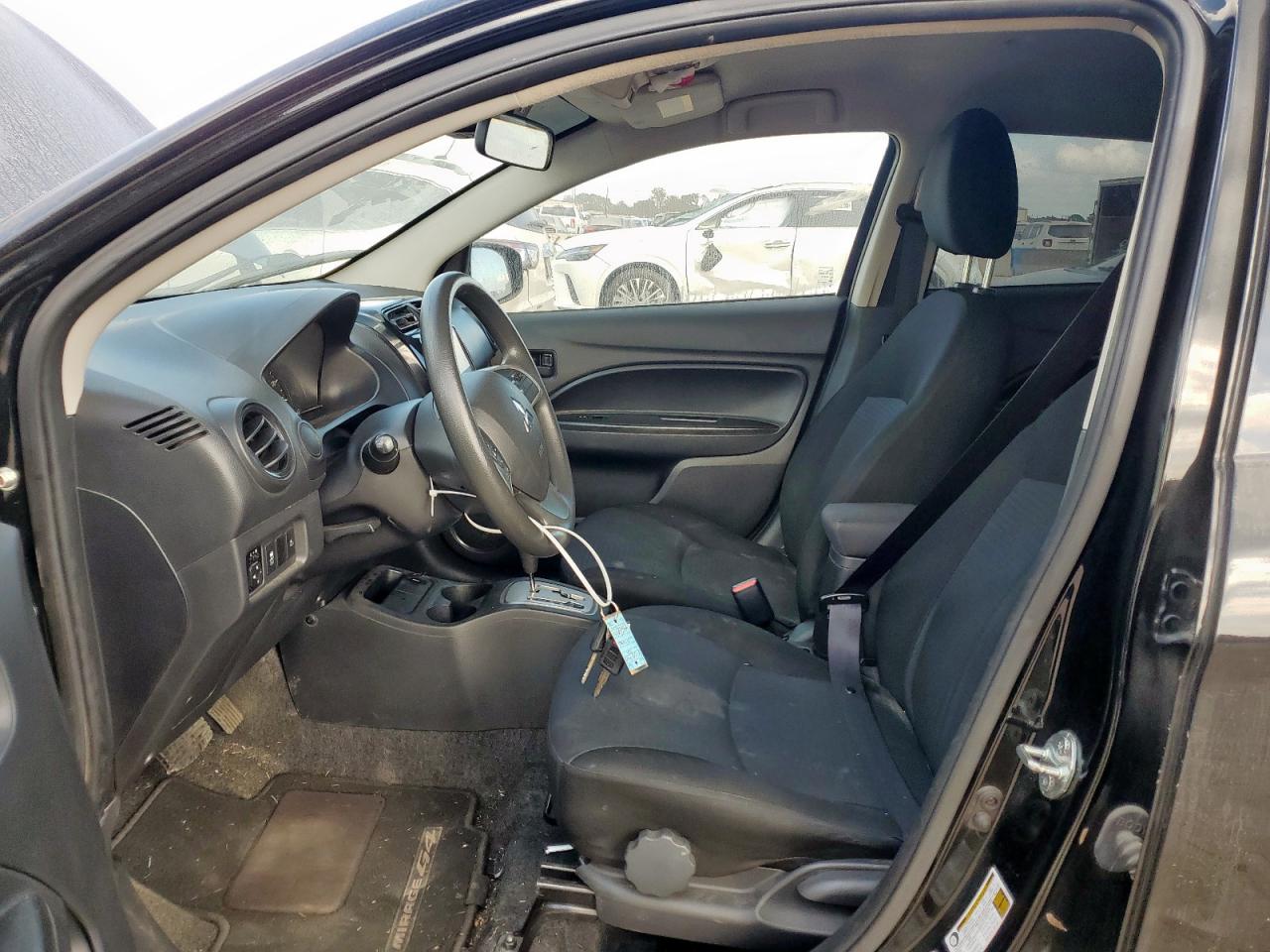 Mitsubishi Mirage G4 Es