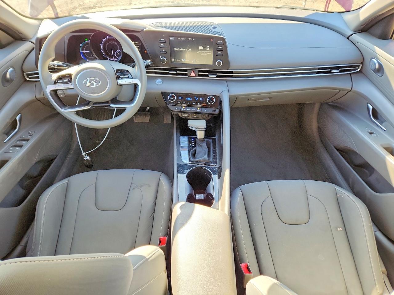 Hyundai ELANTRA Blue