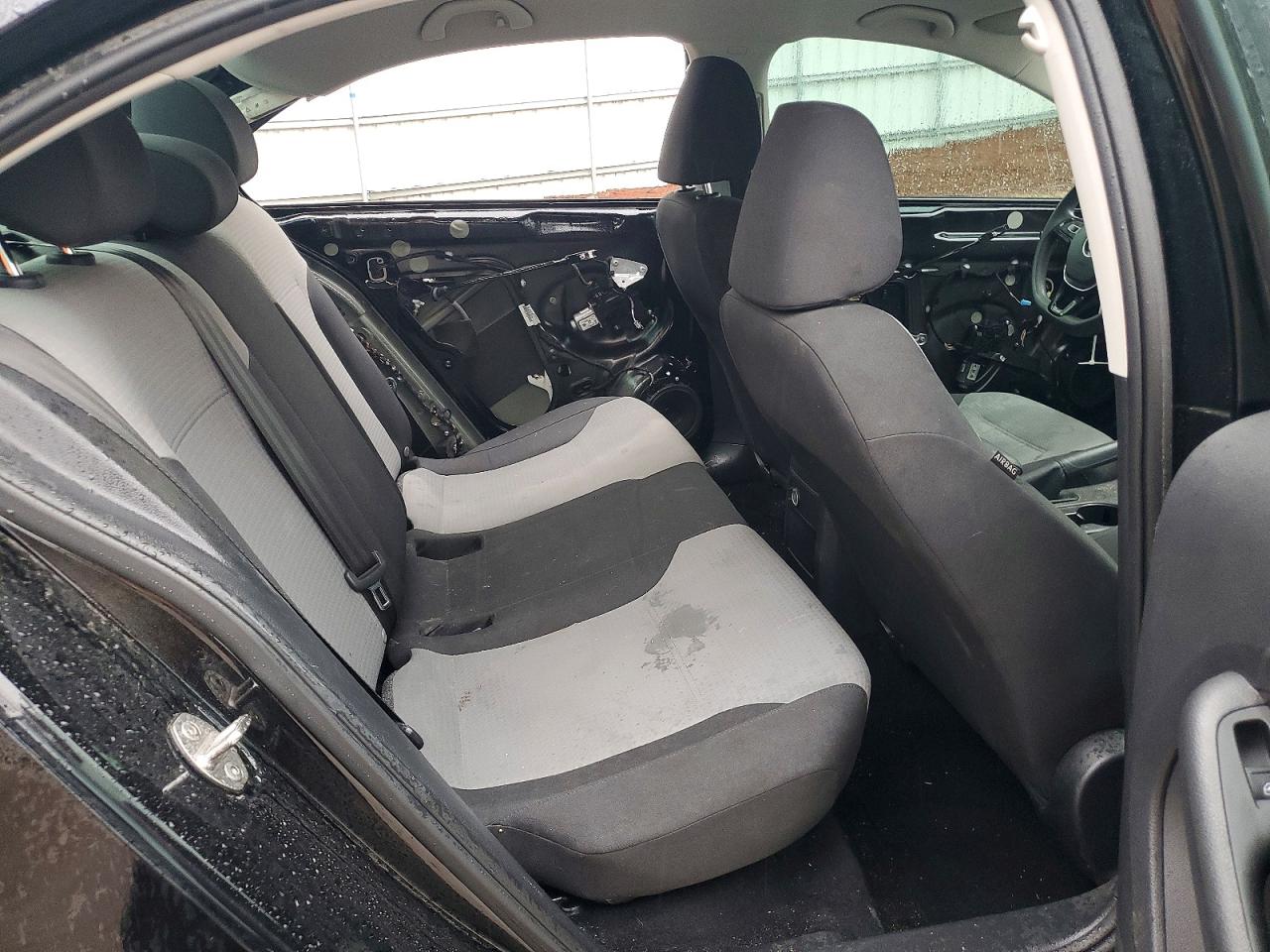 Volkswagen Jetta S