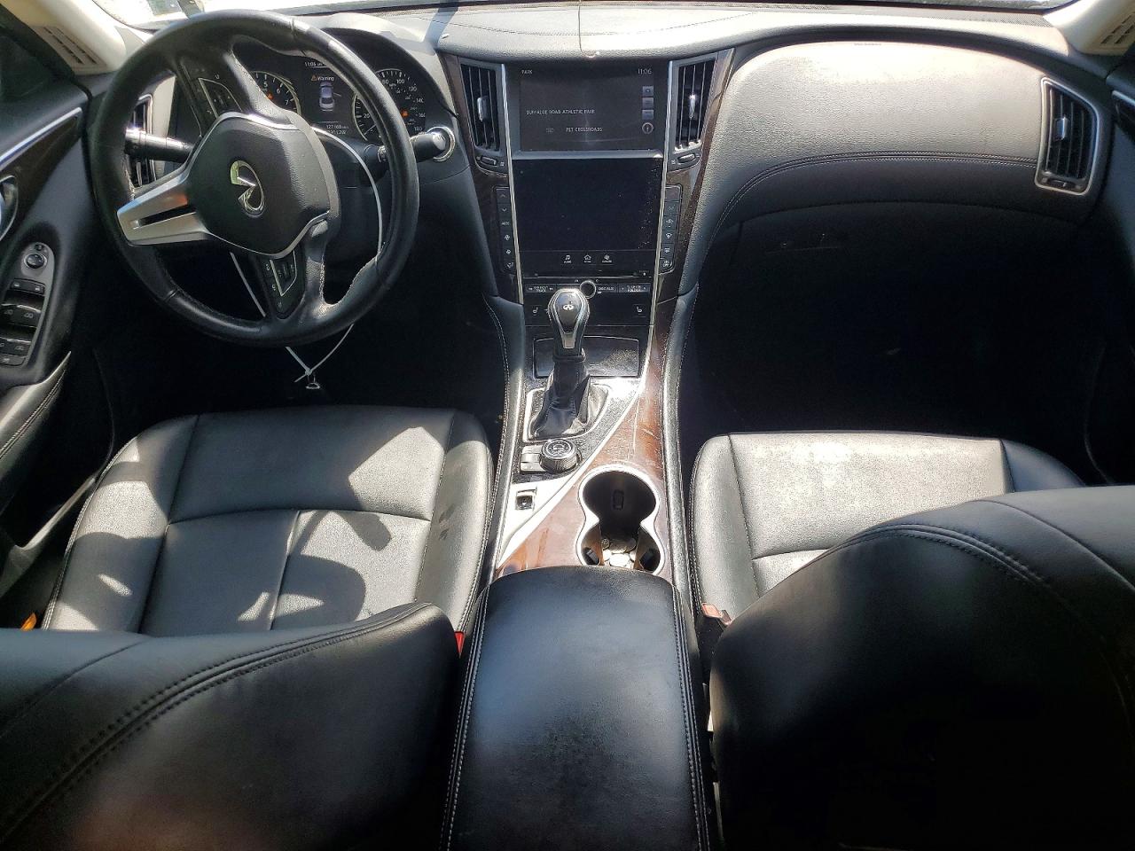 INFINITI Q50 3.0t Luxe