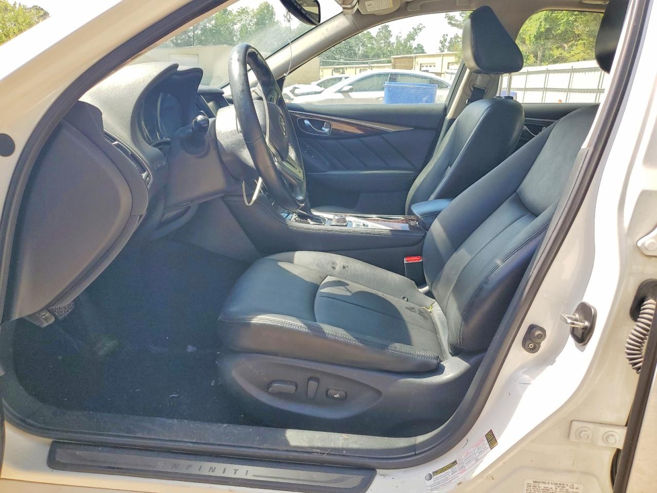 INFINITI Q50 3.0t Luxe