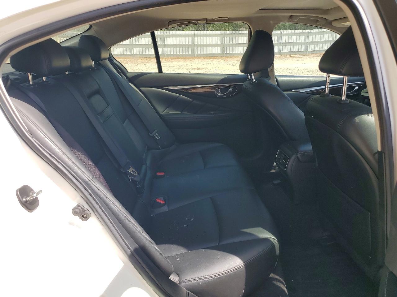 INFINITI Q50 3.0t Luxe