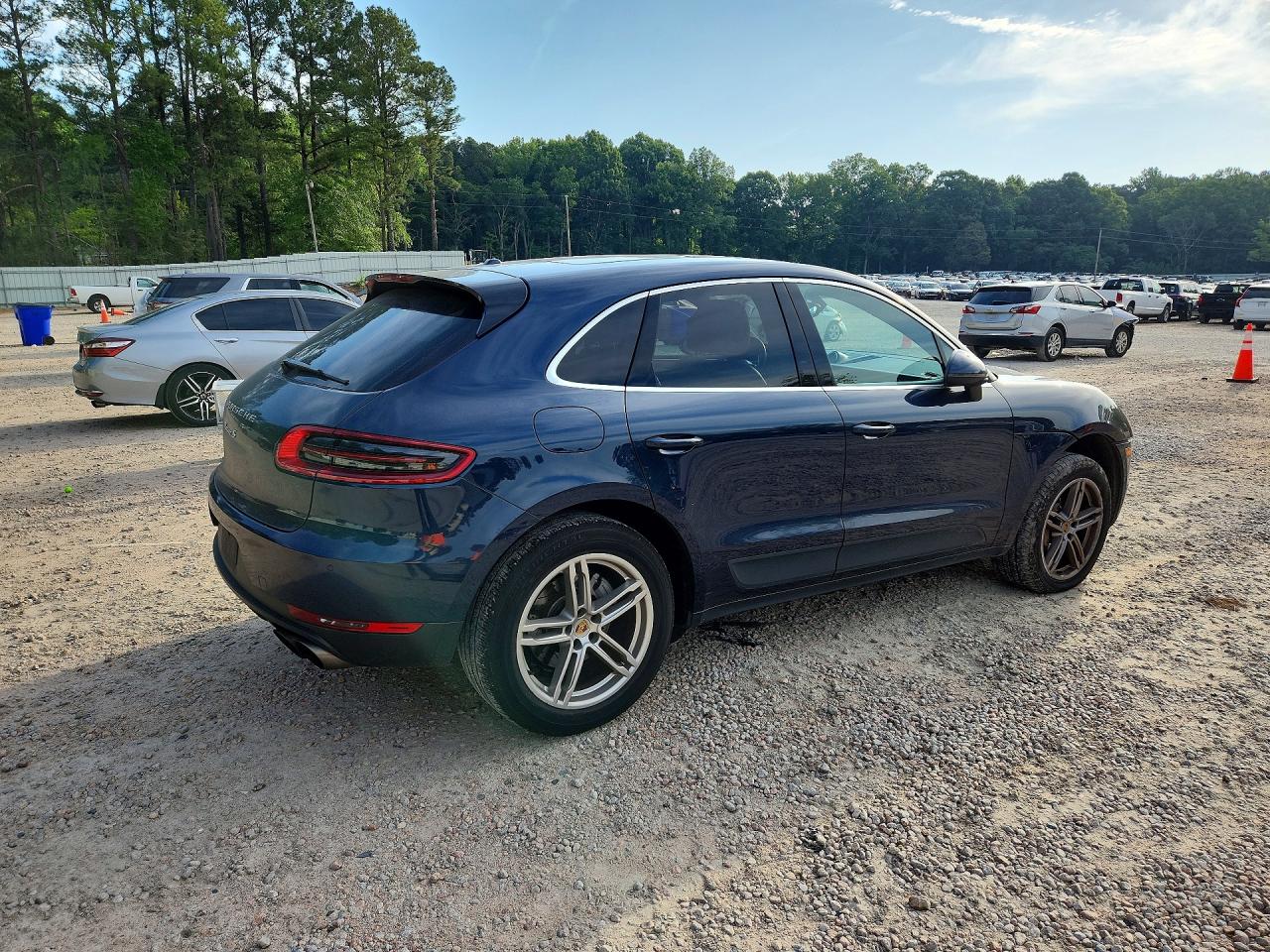 Porsche Macan S