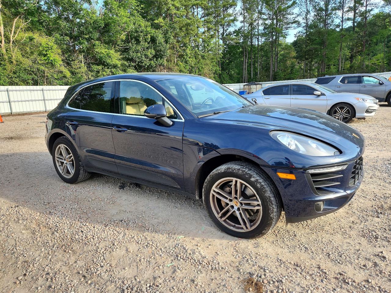 Porsche Macan S