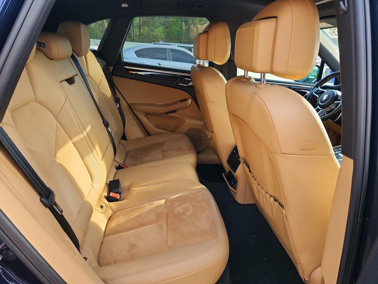 Porsche Macan S