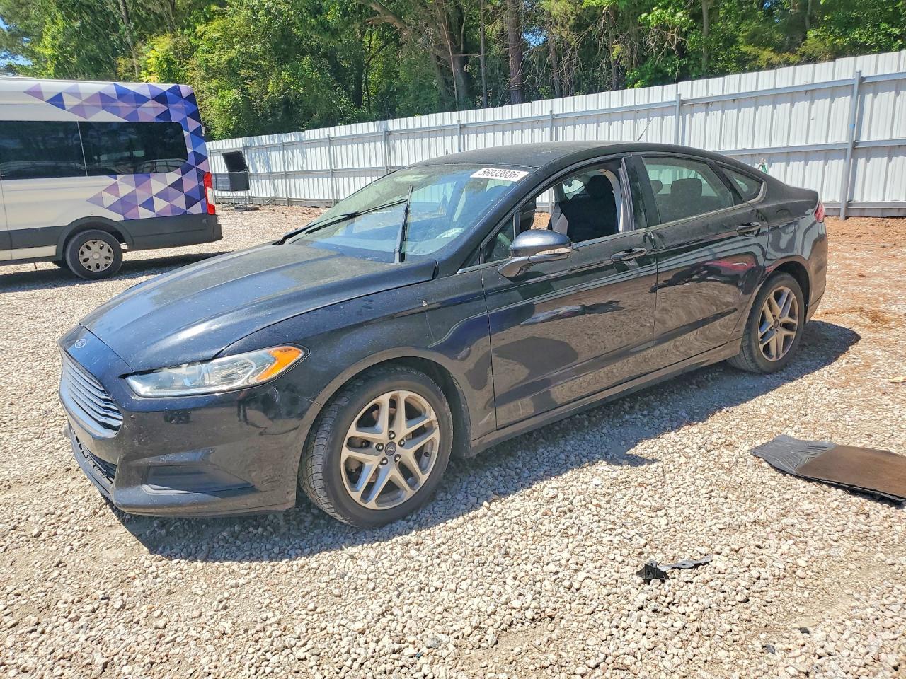 Salvage Ford Fusion Image