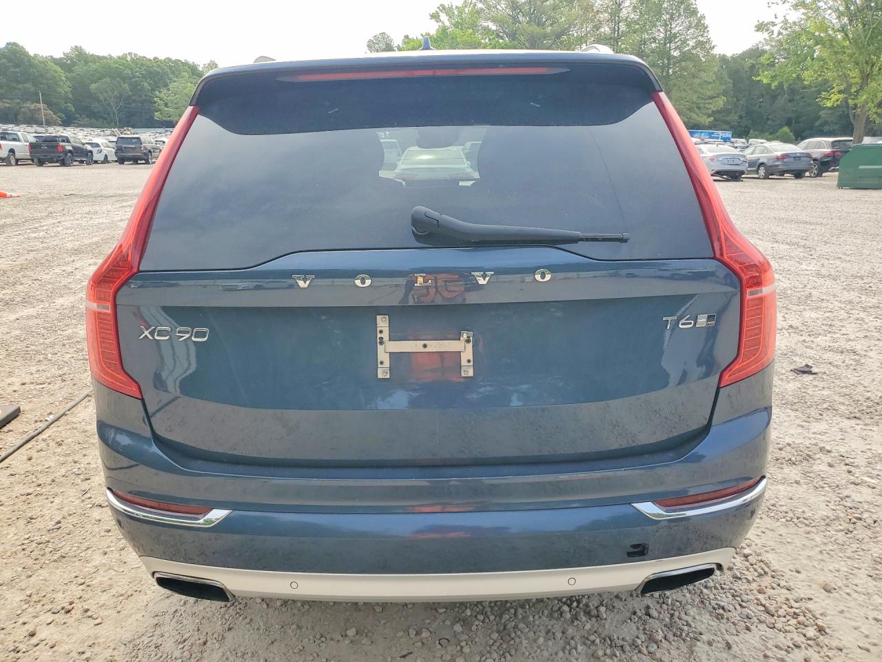 Volvo XC90 T6