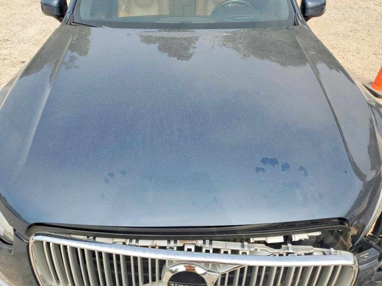 Volvo XC90 T6