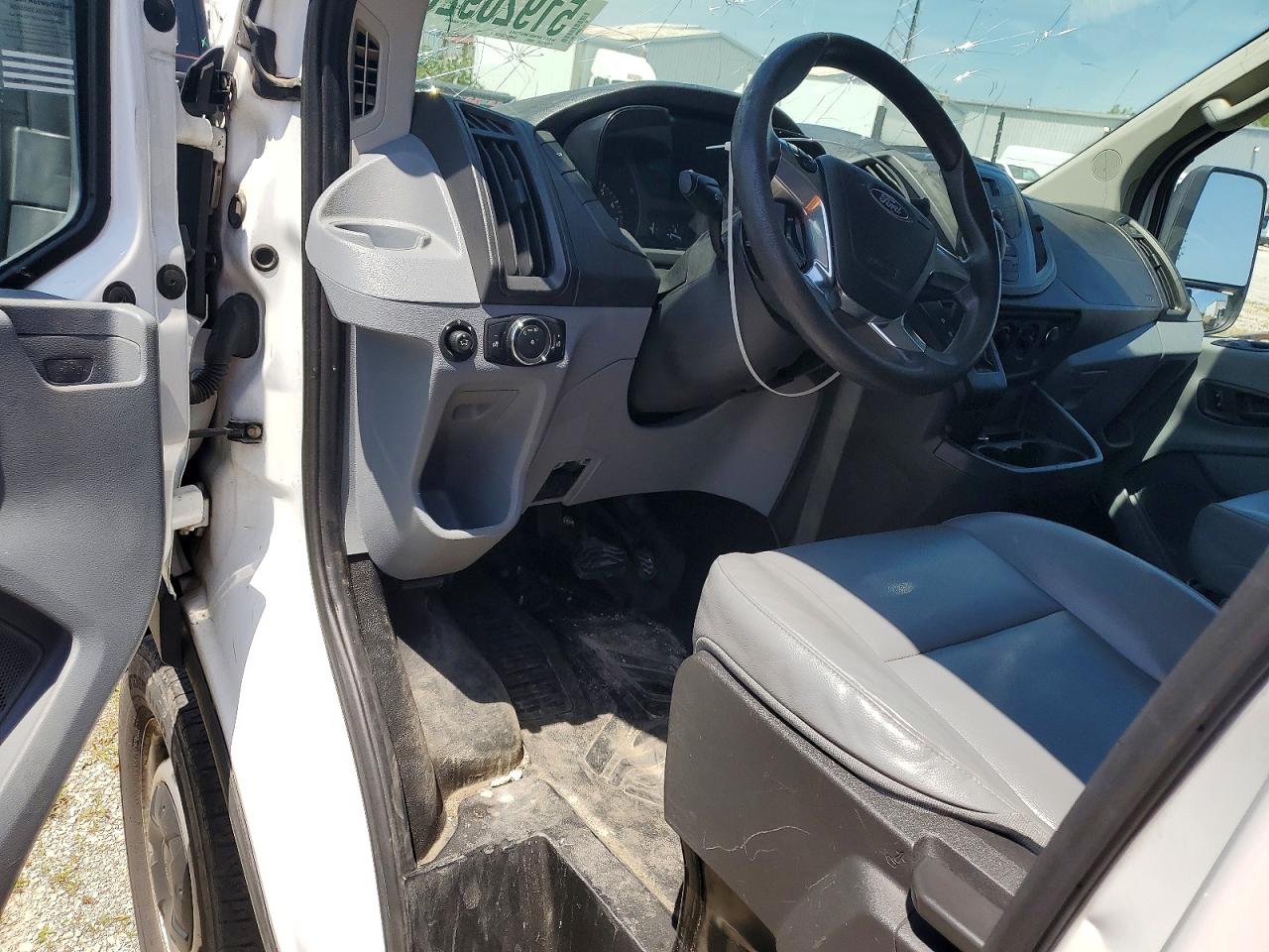 Ford Transit T-250