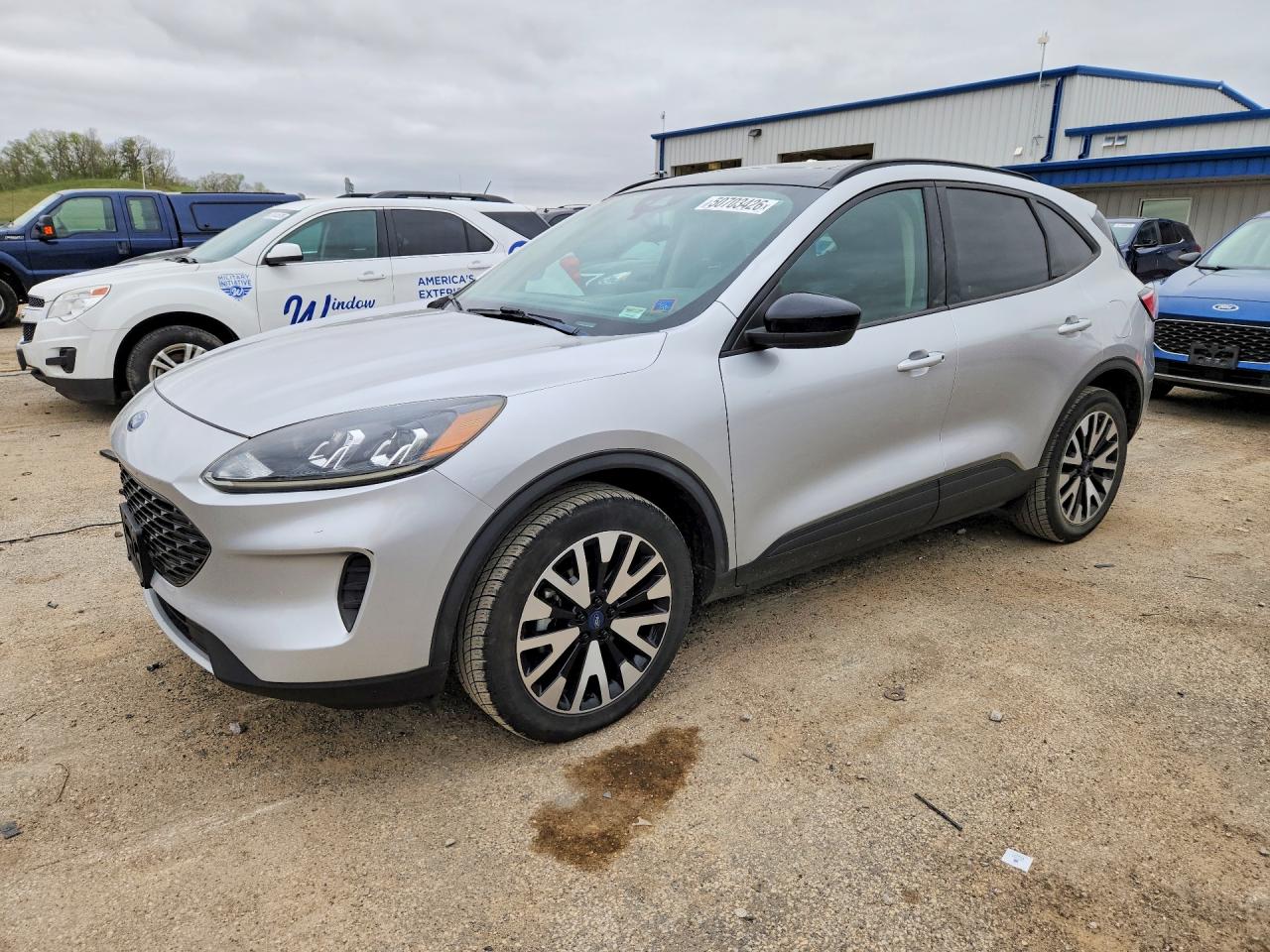 Salvage Ford Escape Image