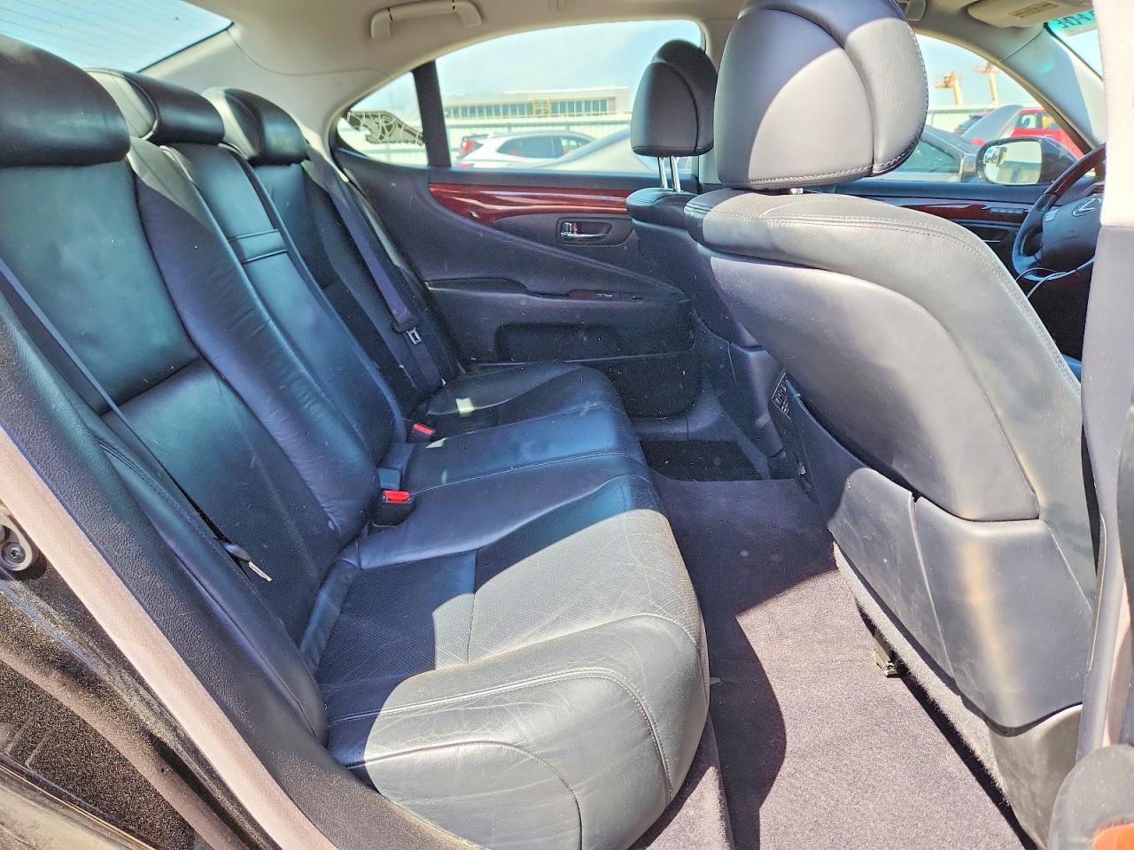 Lexus LS 460
