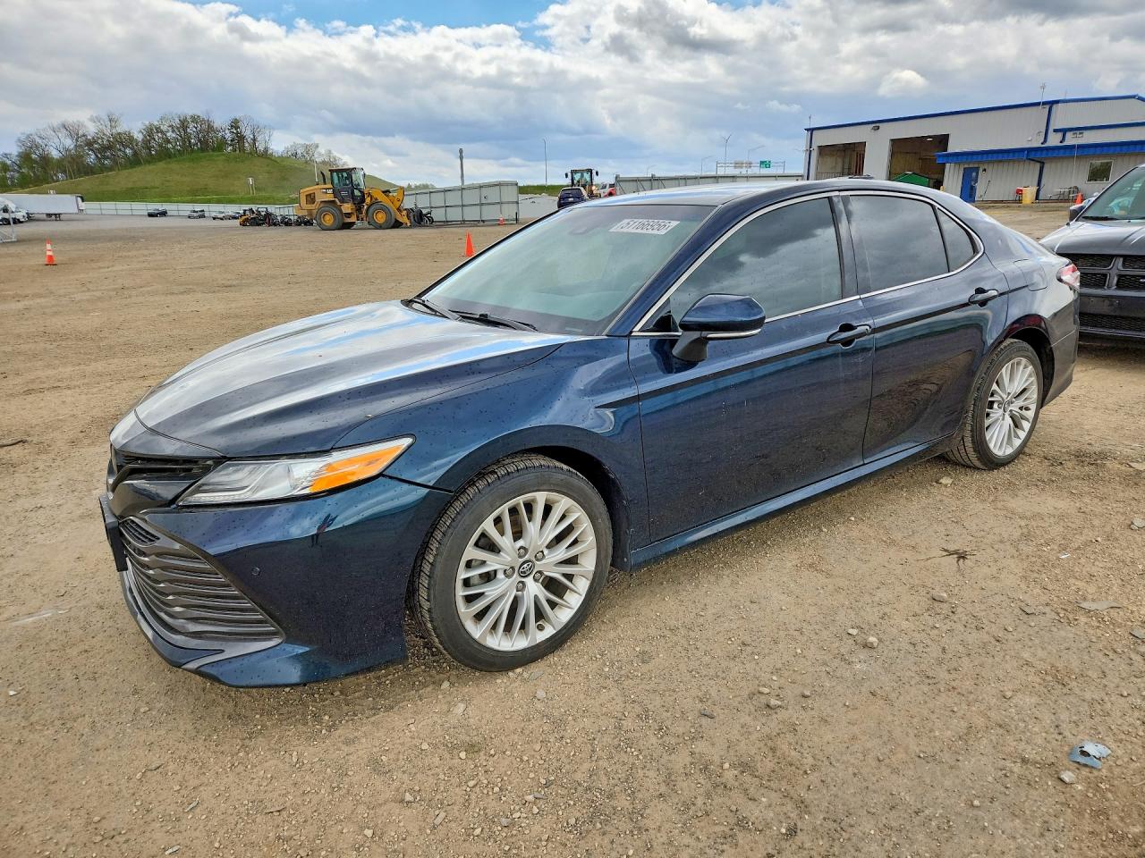 Salvage Toyota Camry Image
