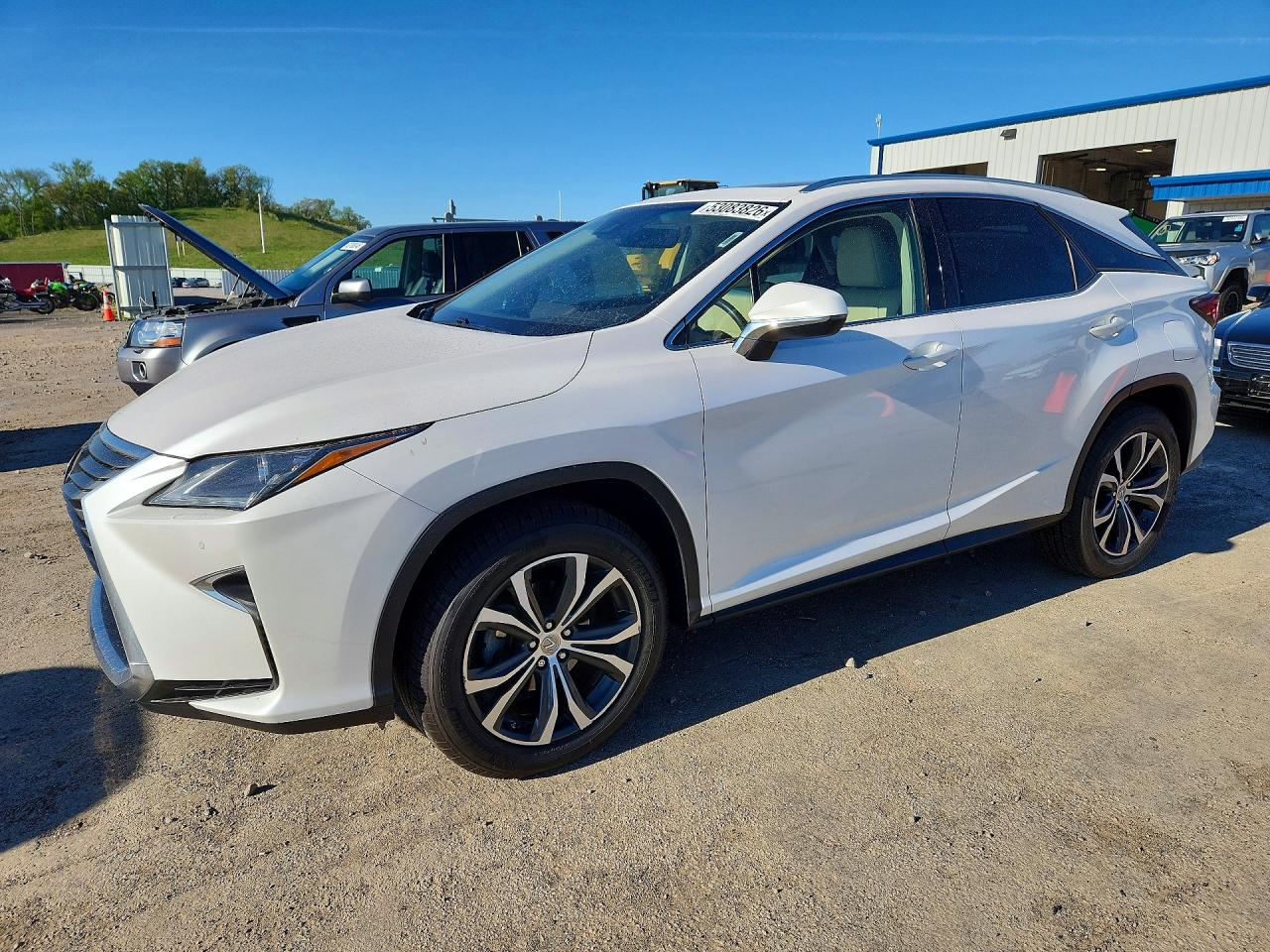 Salvage Lexus RX Image