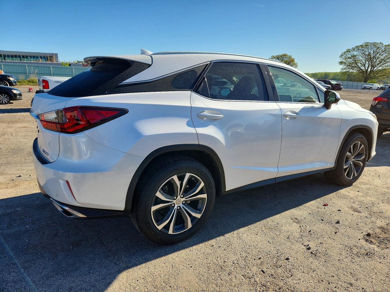 Lexus RX Base