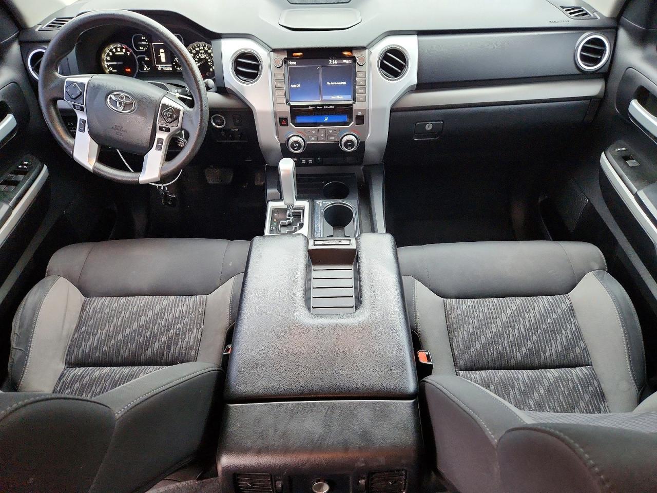 Toyota Tundra Crewmax Sr5