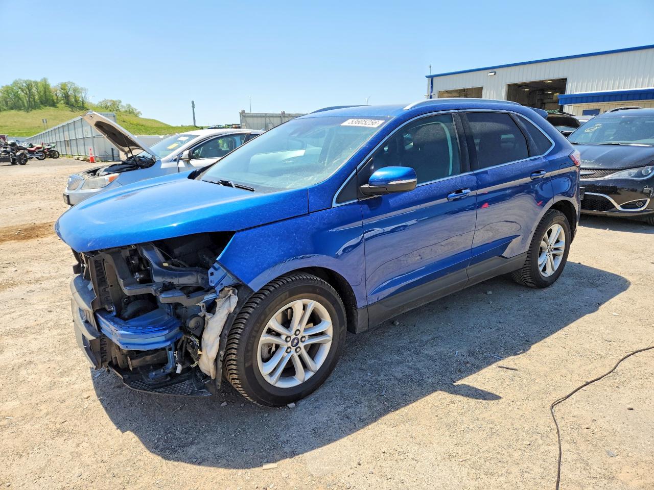 Salvage Ford Edge Image