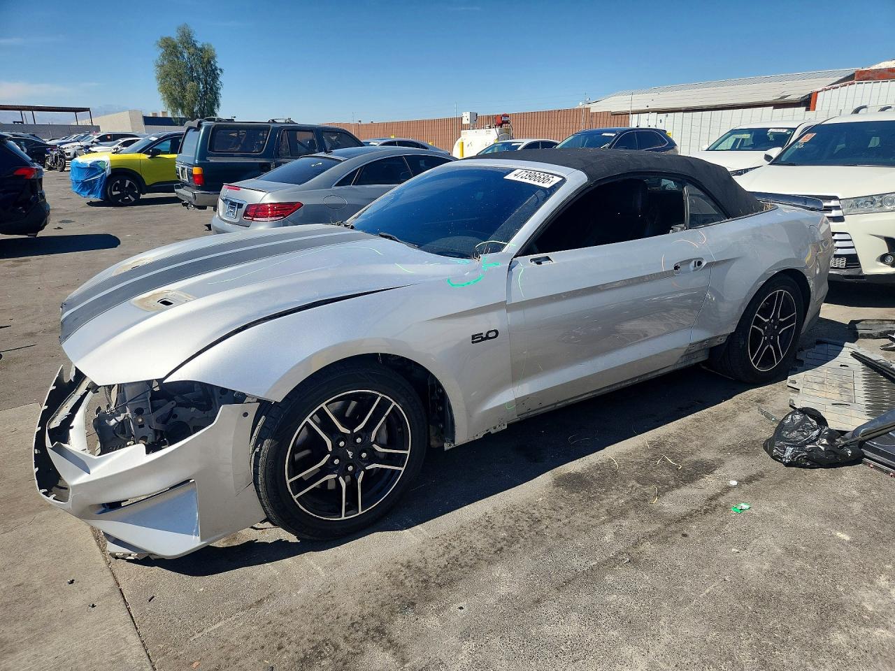 Salvage Ford Mustang Image