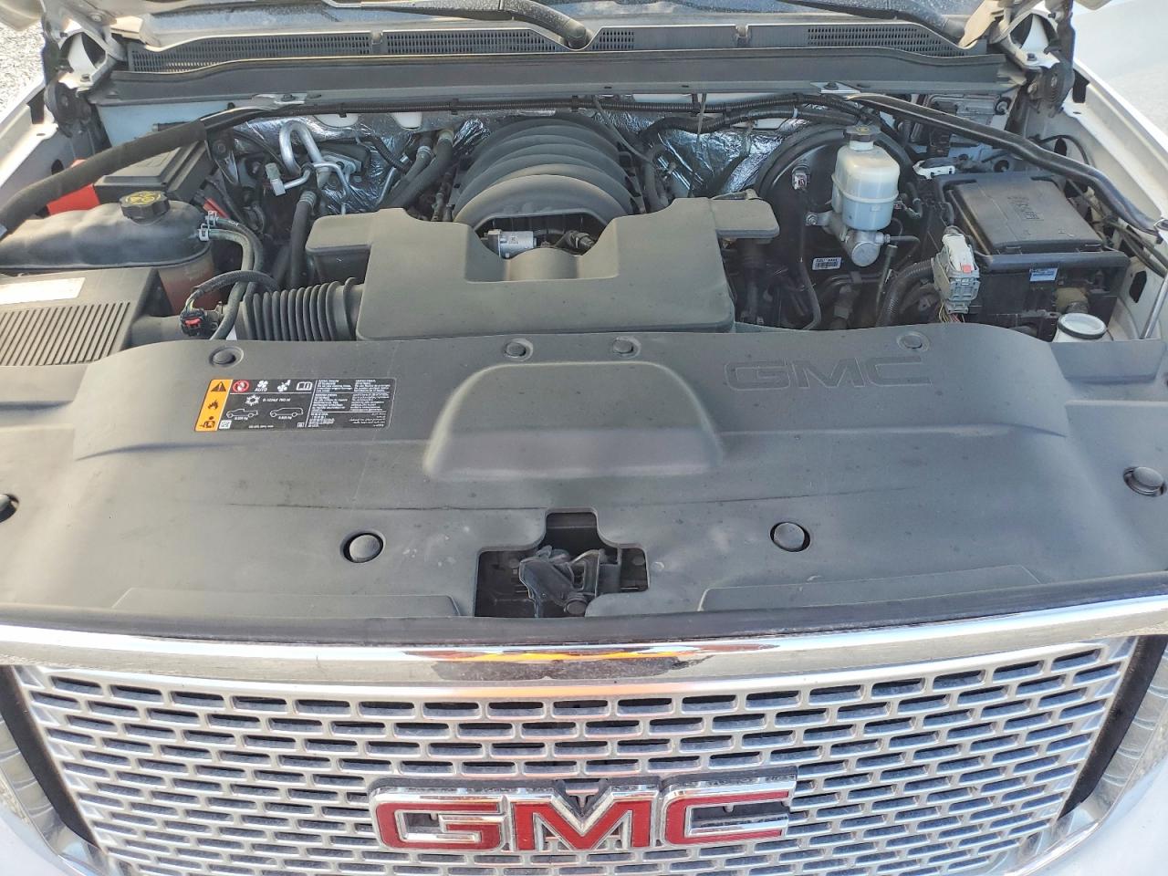 GMC Yukon Denali