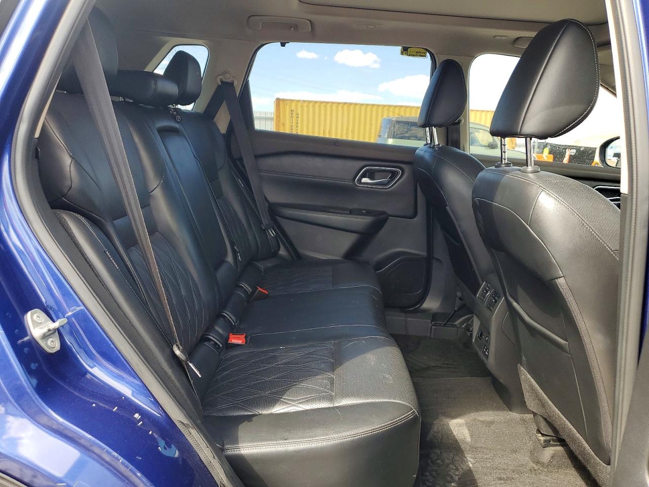 Nissan Rogue Platinum