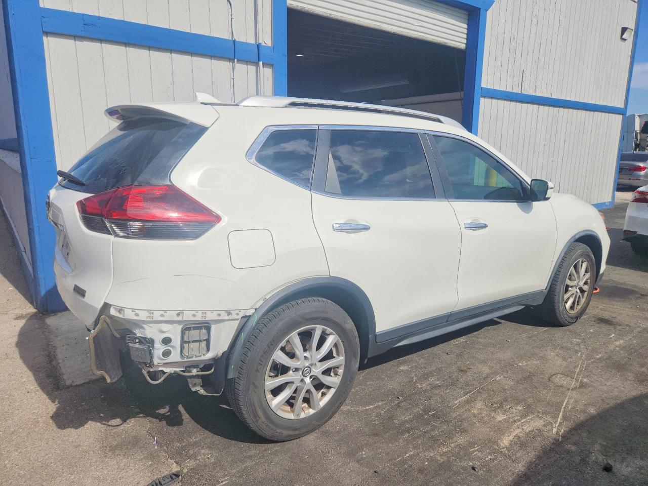 Nissan Rogue S