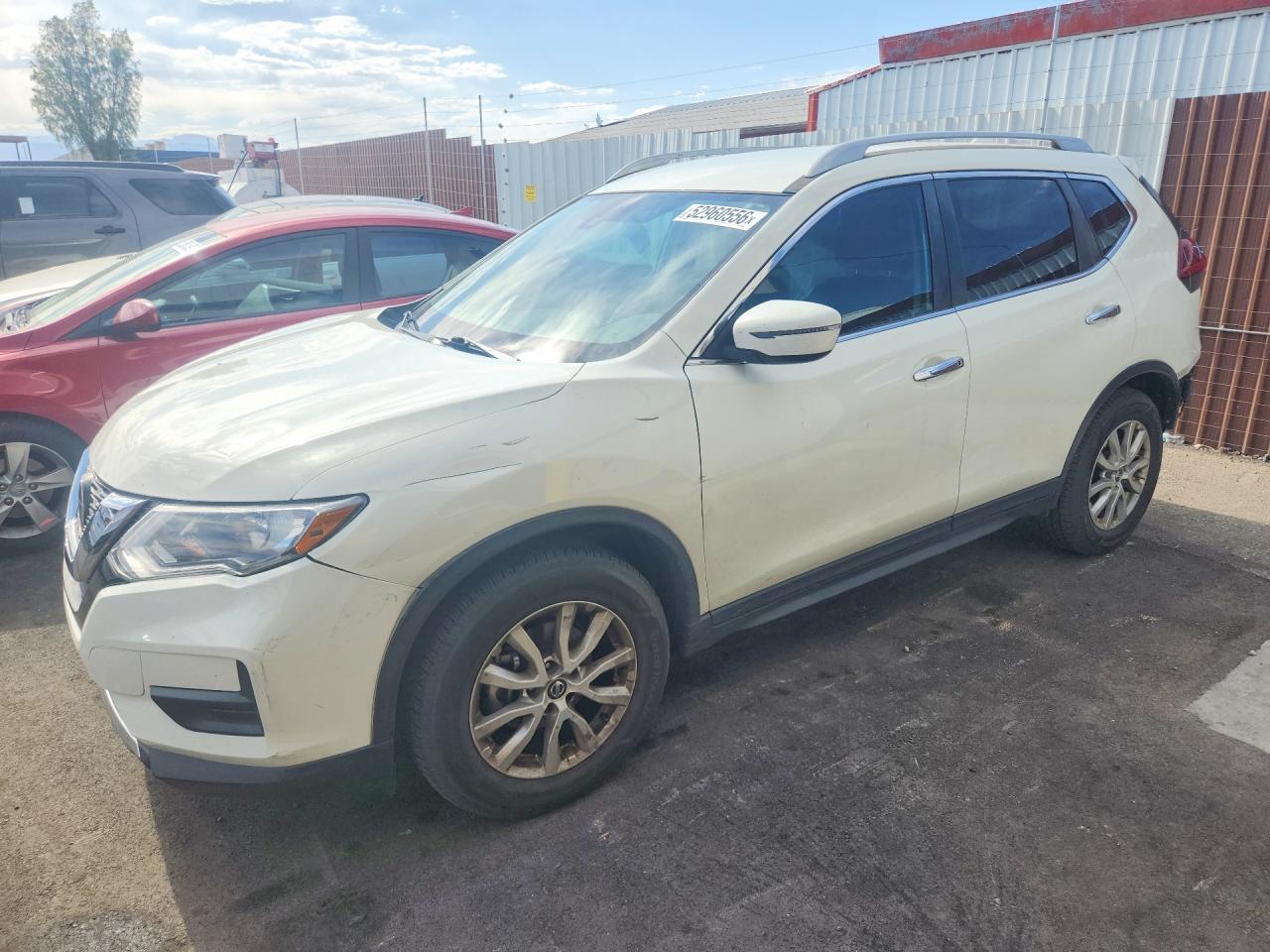 Salvage Nissan Rogue Image