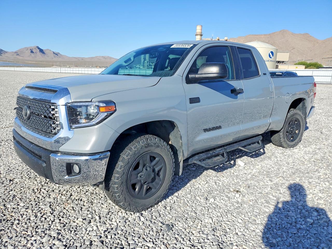 Salvage Toyota Tundra Image