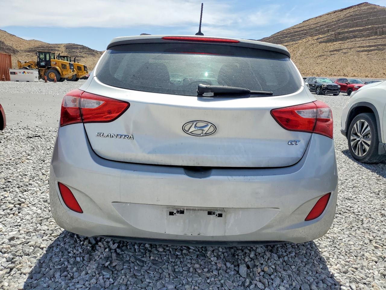 Hyundai ELANTRA Base
