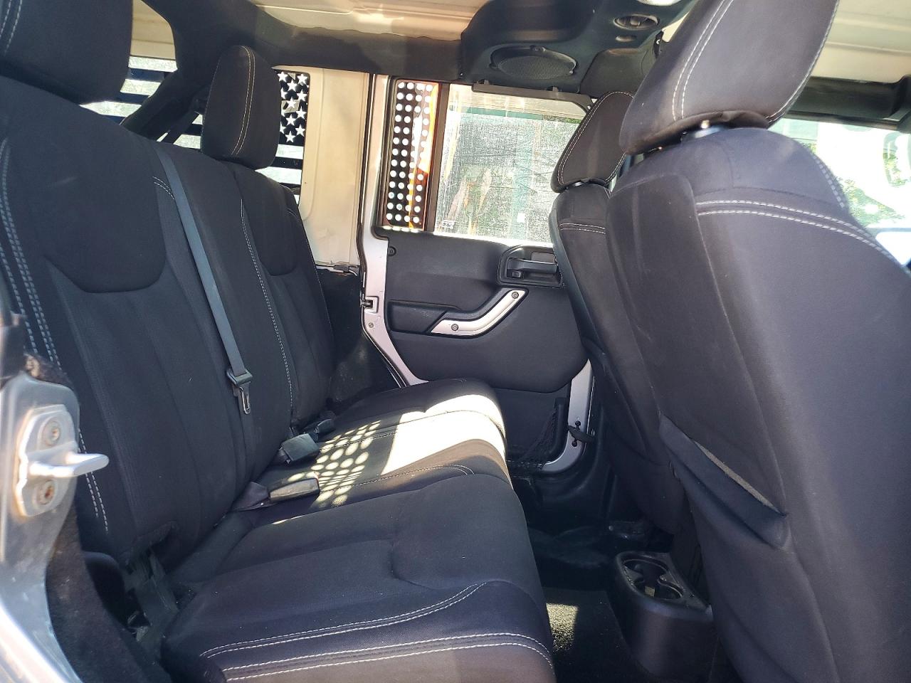 Jeep Wrangler Sahara