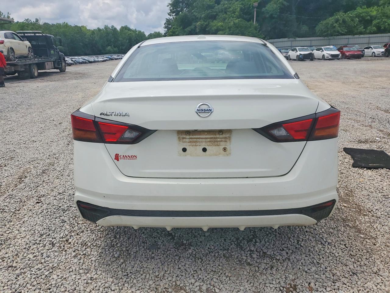 Nissan Altima S