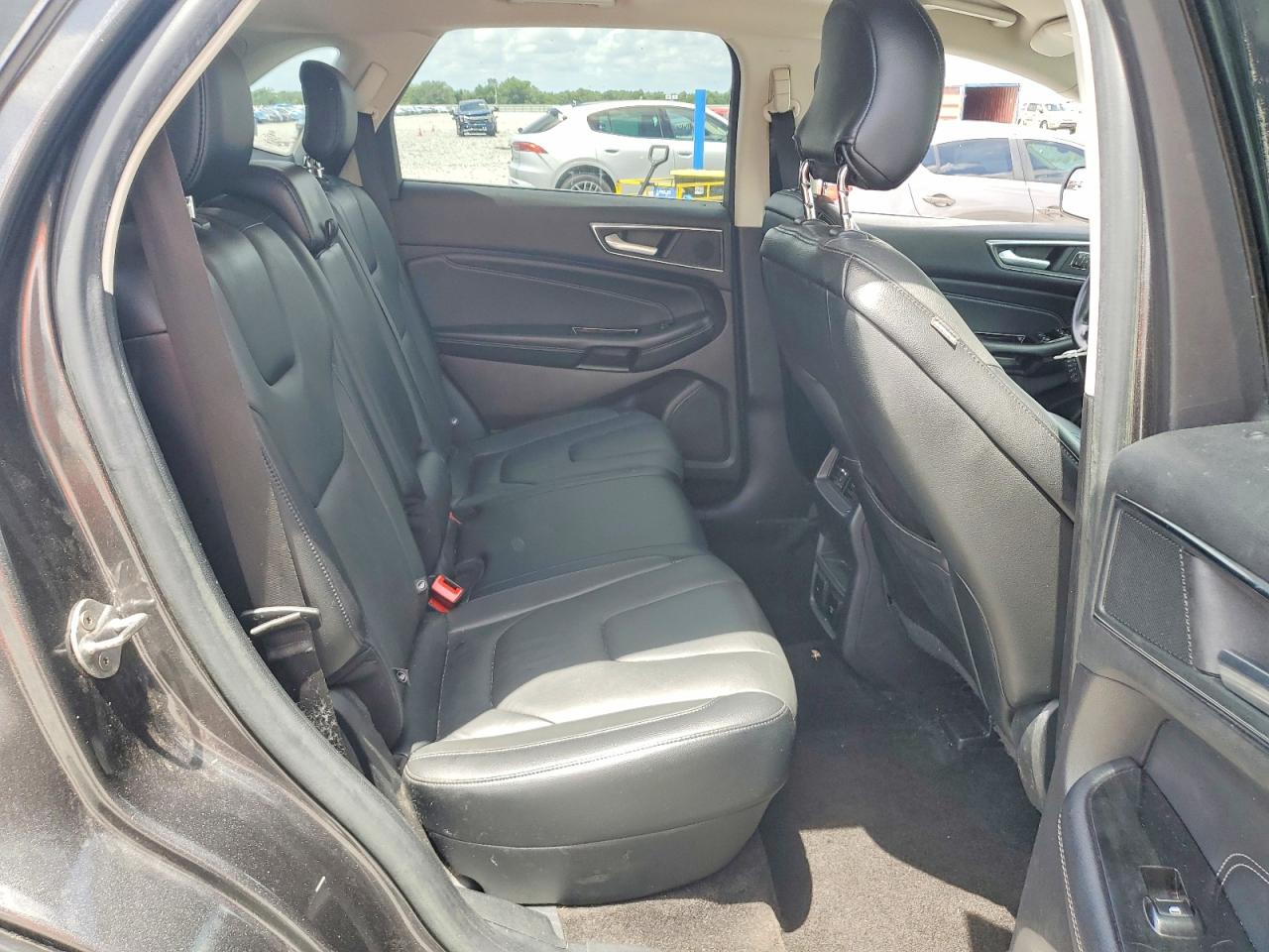 Ford Edge Titanium