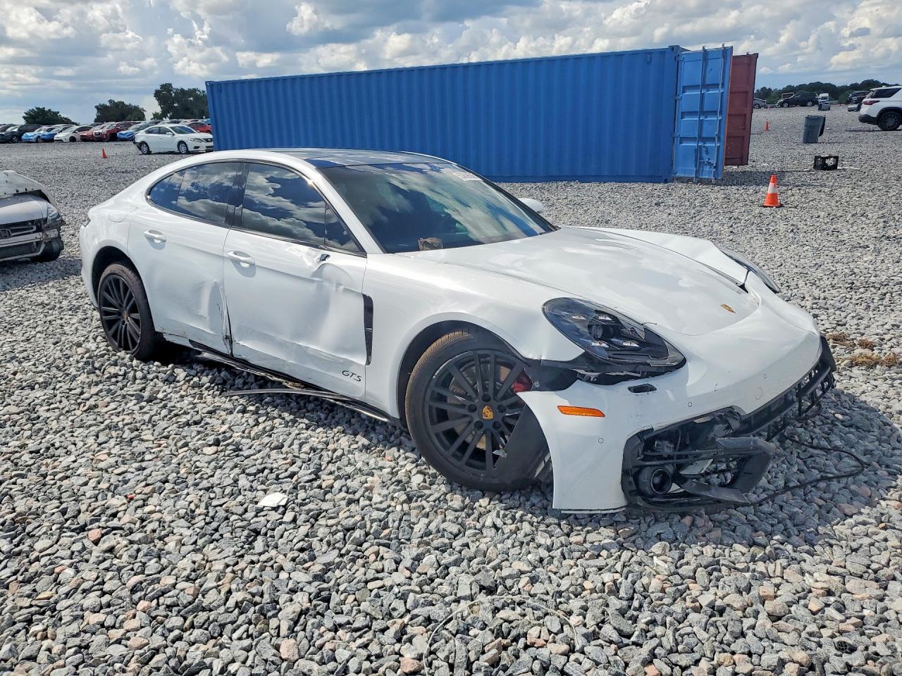 Porsche Panamera Gts