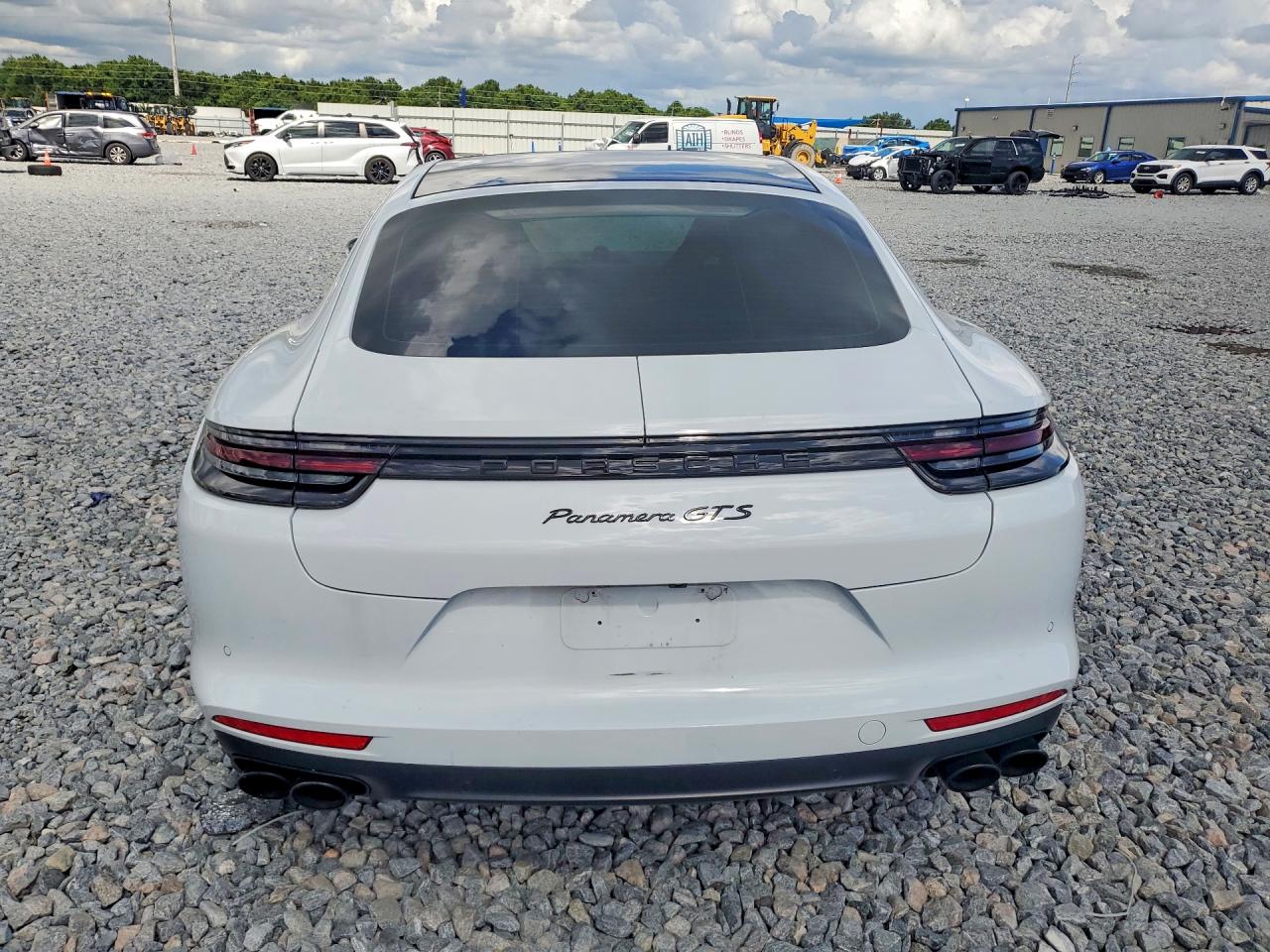 Porsche Panamera Gts
