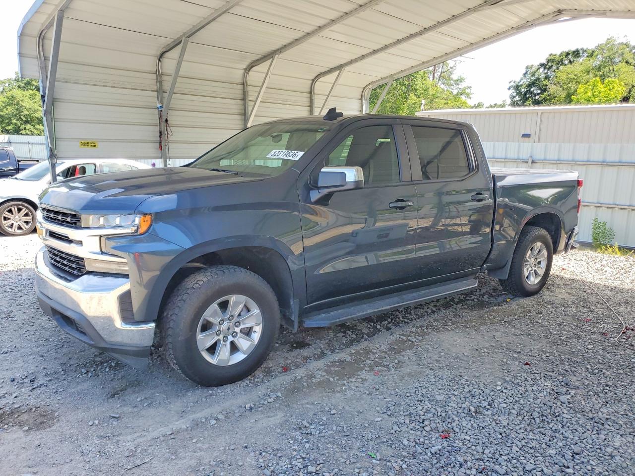 Salvage Chevrolet Silverado Image