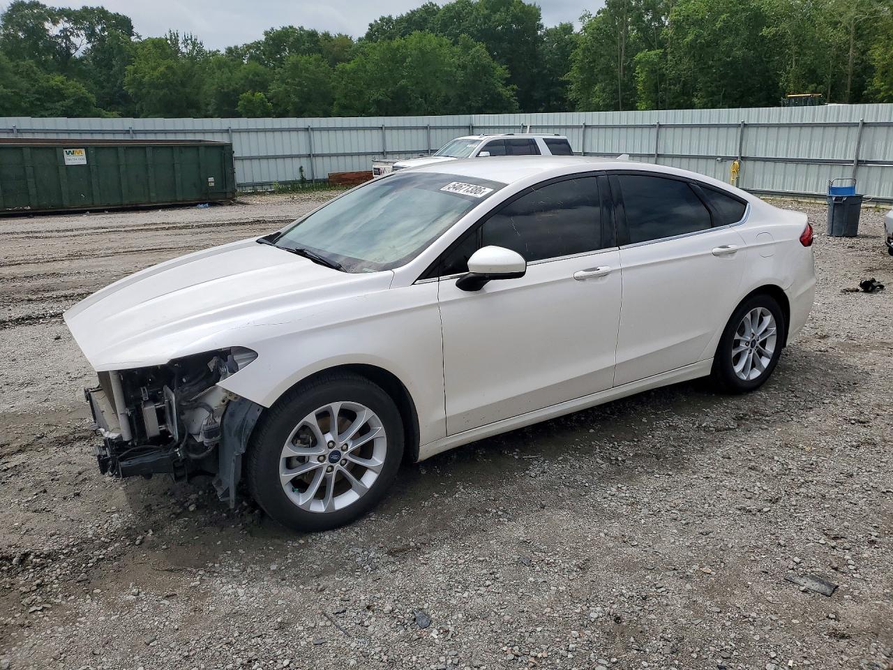 Salvage Ford Fusion Image